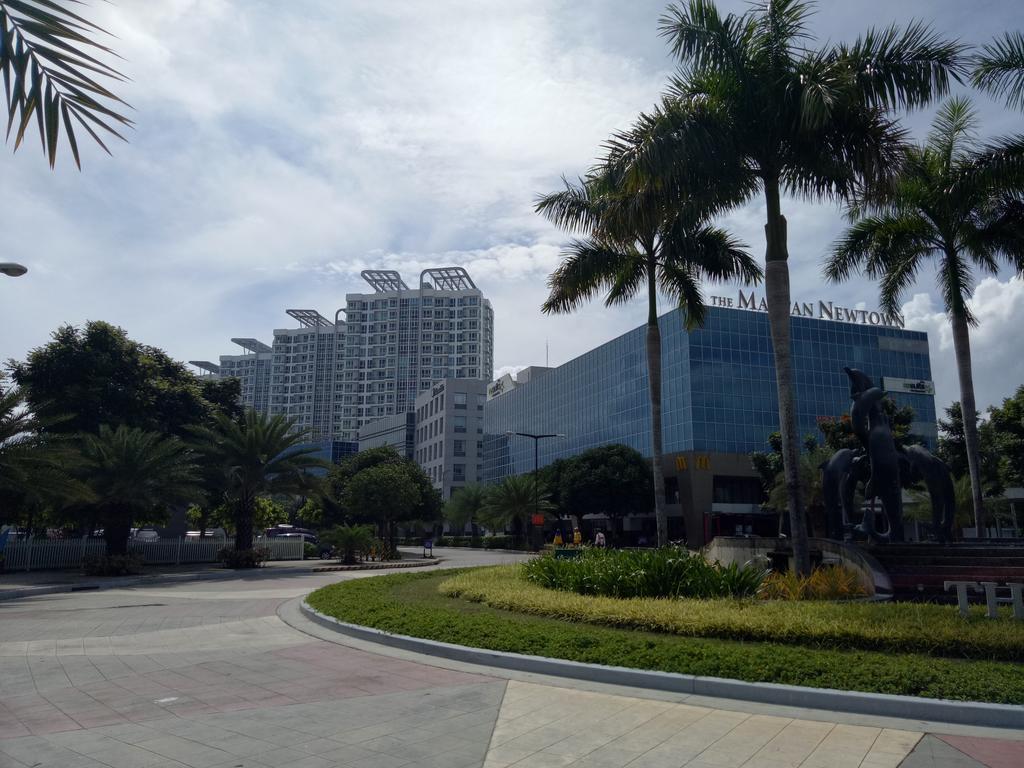 Mactan Newtown Condo Lapu-Lapu City Exterior foto